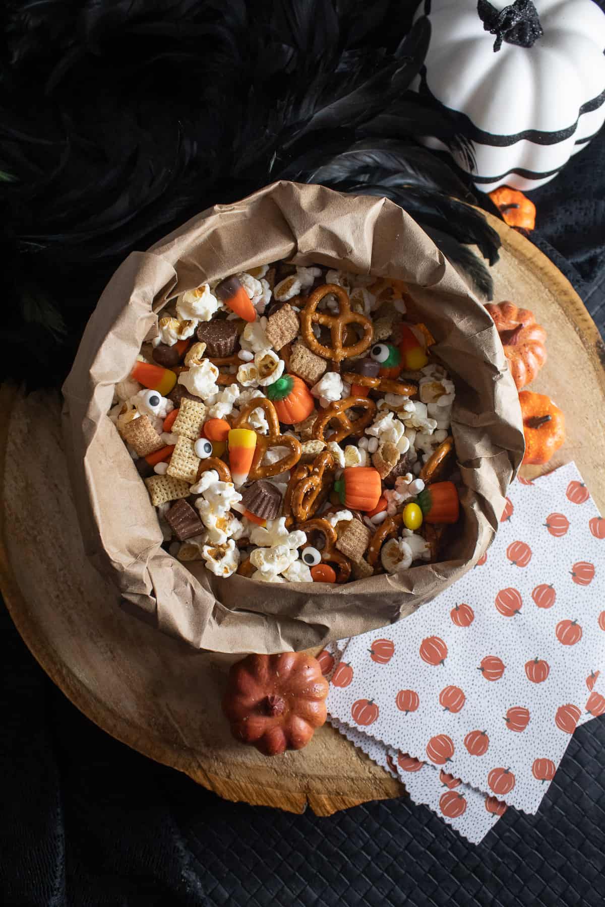 Sweet & Salty Halloween Snack Mix – No Cook, Ready in 2 Minutes