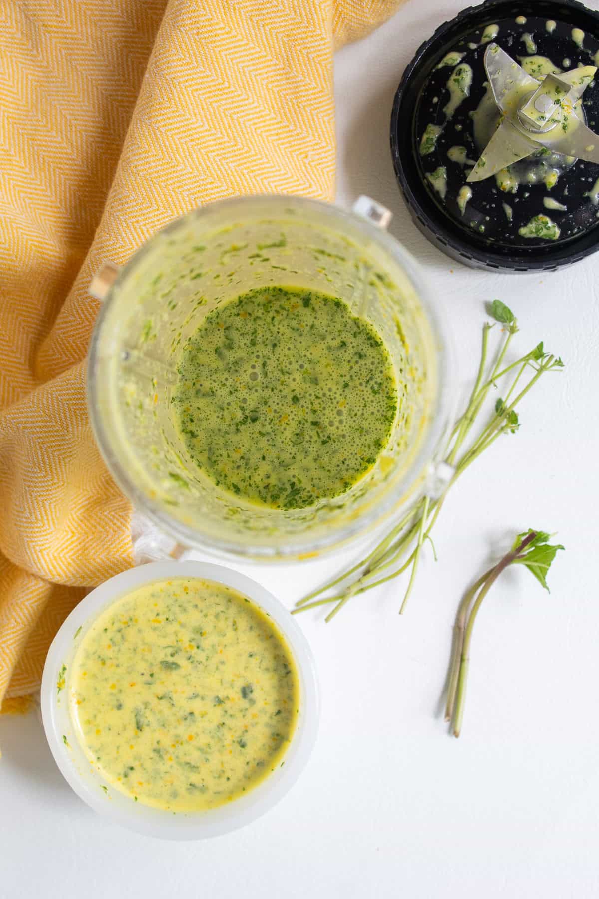 The mojo sauce is blended with plenty of green herbs visible.